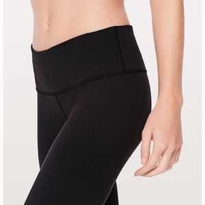 WUNDER UNDER LULULEMON LEGGINGS